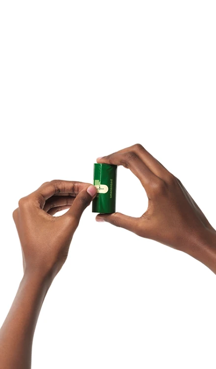 ER_120_Poop_Bags_8_Refill_Roll_Hand_Unscented.png